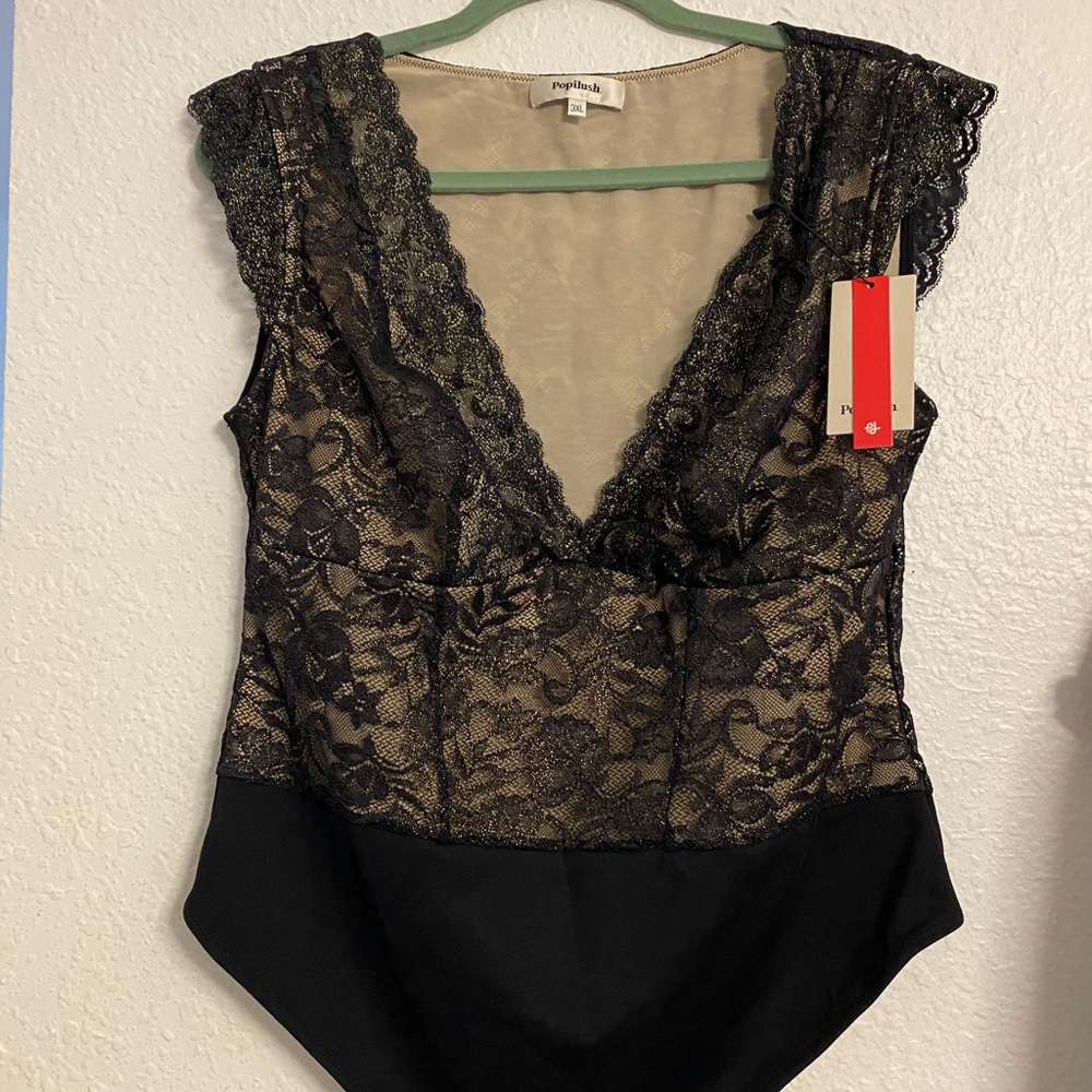 Elegant Black Lace Shapewear Bodysuit - Picture 1 of 8